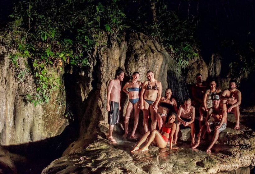 هاستل Bella's Backpackers Cayo