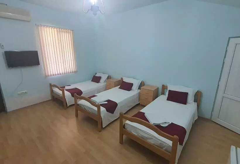 تختخواب و صبحانه Kesabella Touristic House