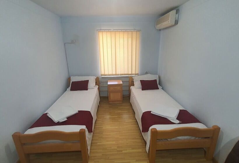 تختخواب و صبحانه Kesabella Touristic House