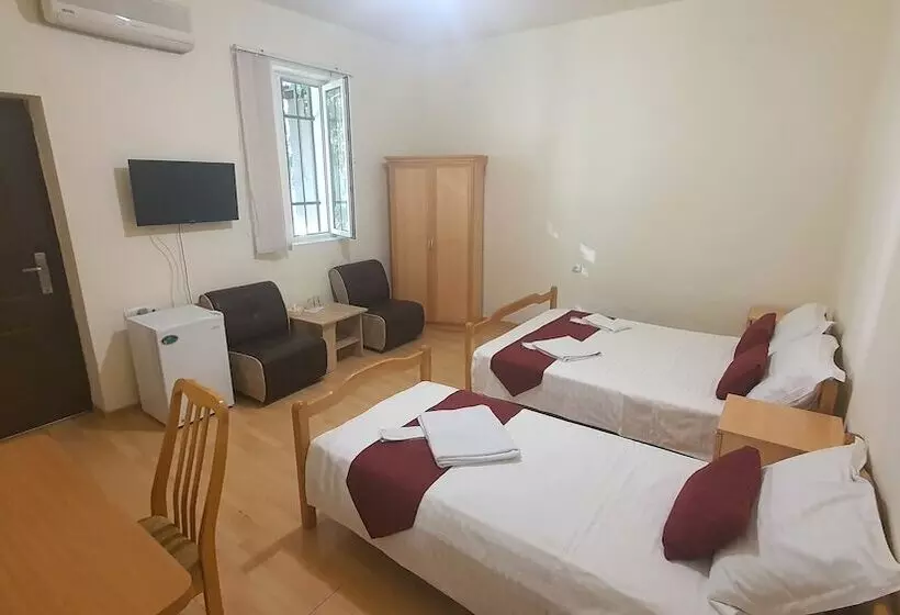 تختخواب و صبحانه Kesabella Touristic House