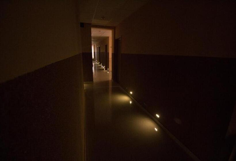 مبيت وإفطار M7 Galéria Panzió