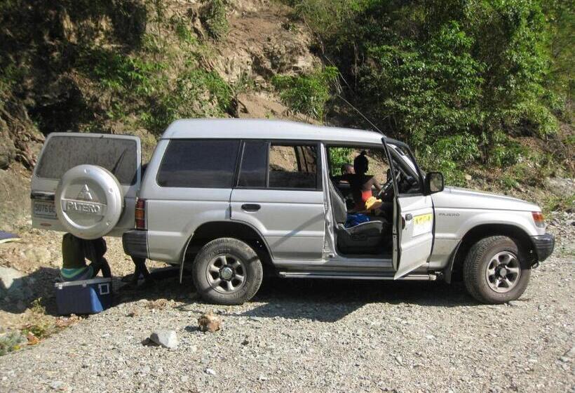 تختخواب و صبحانه Zion Country