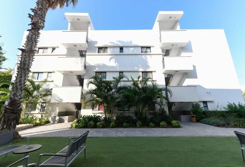 Hi   Bnei Dan   Tel Aviv Hostel