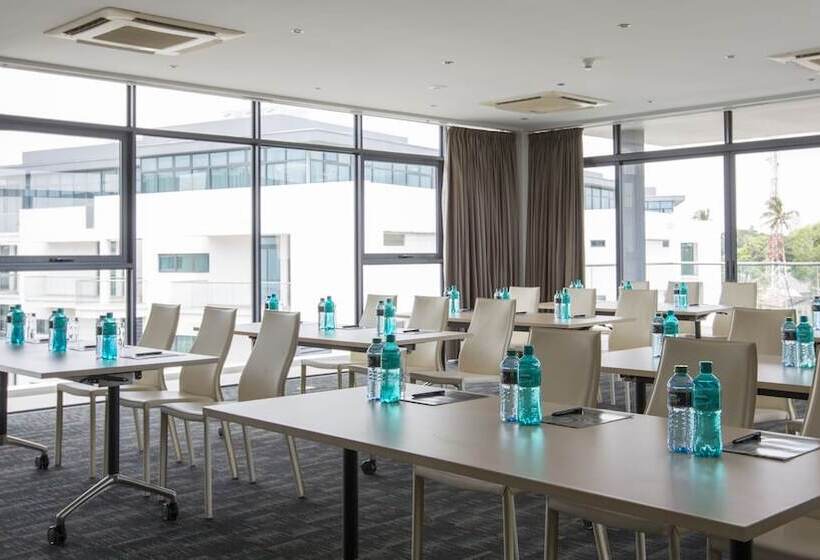 هتل English Point Marina & Spa