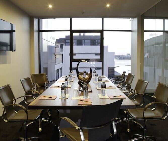 هتل English Point Marina & Spa