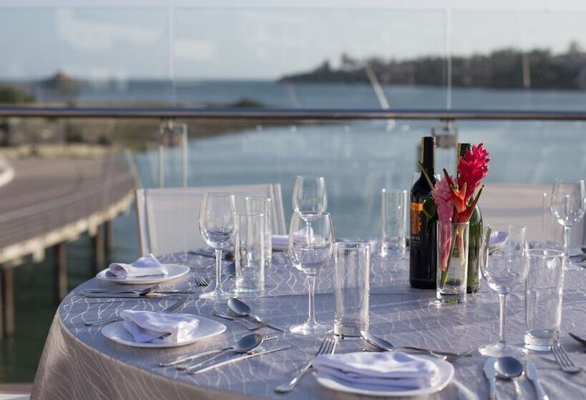 هتل English Point Marina & Spa