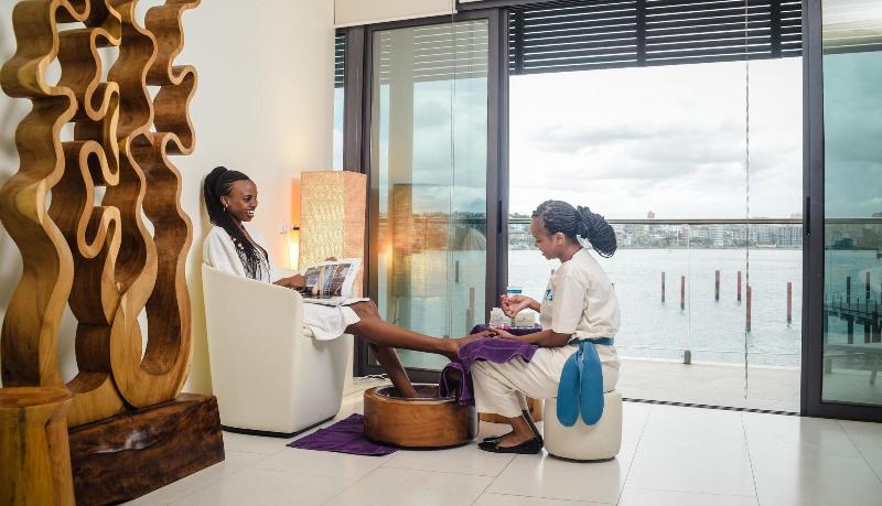 هتل English Point Marina & Spa