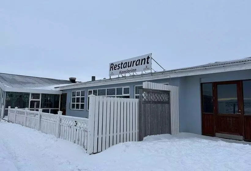 هتل Kanslarinn Hella