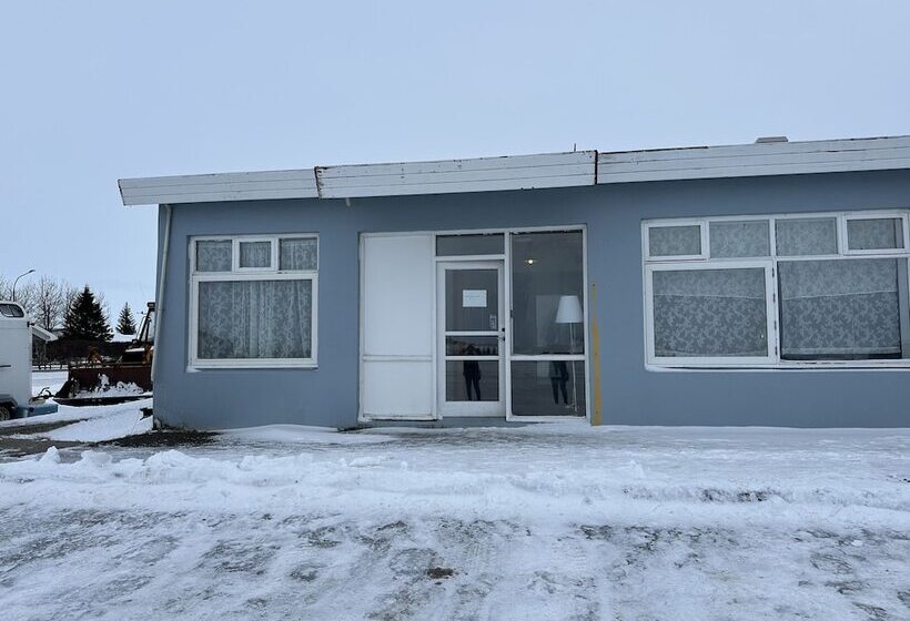 هتل Kanslarinn Hella