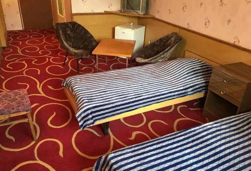 هتل Nairi Rest House