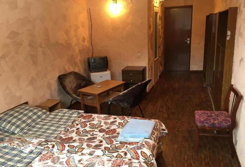 هتل Nairi Rest House