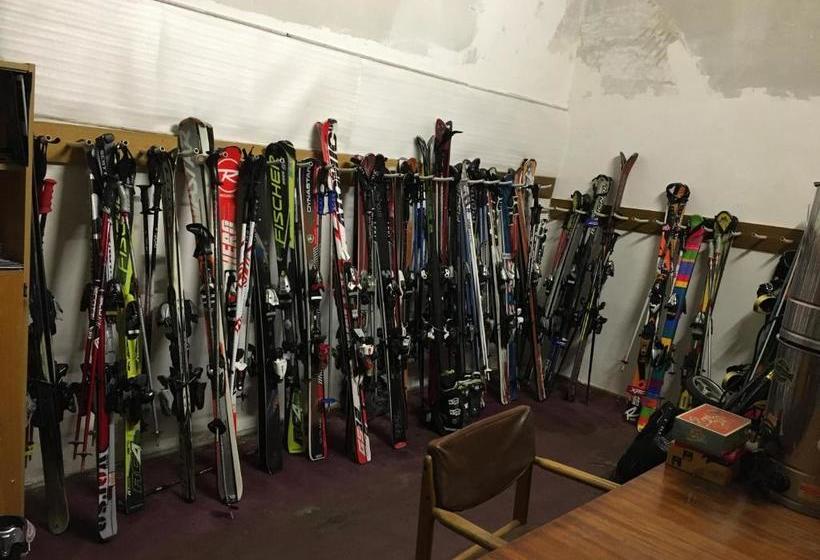 هتل Nairi Rest House