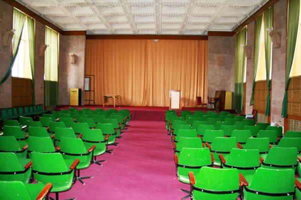 هتل Nairi Rest House