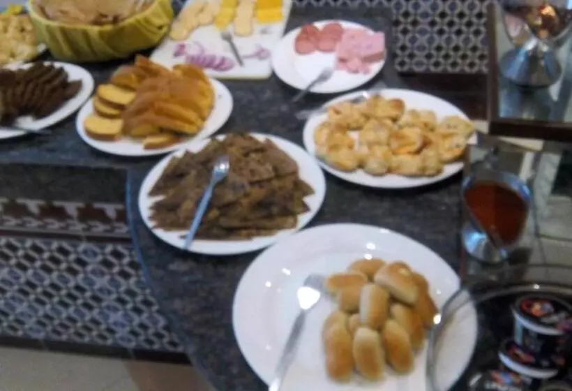 هتل Royal Court
