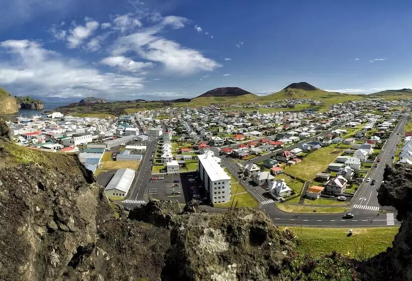 هتل Vestmannaeyjar