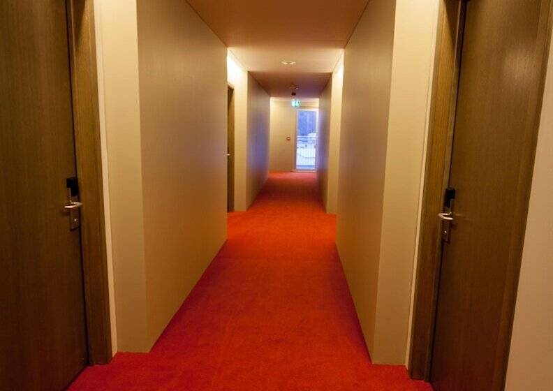 هتل Vestmannaeyjar