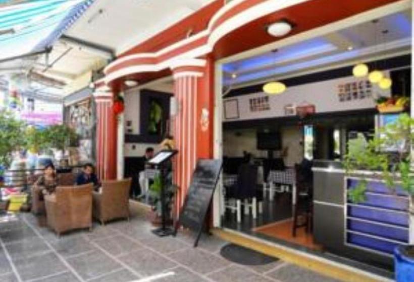 Lucky Ro Hotel & Restaurant