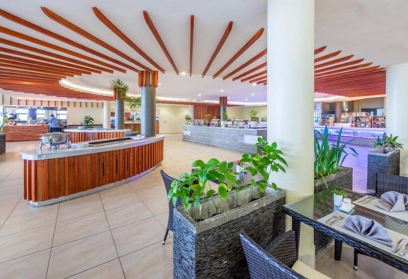 Mana Island Resort & Spa   Fiji