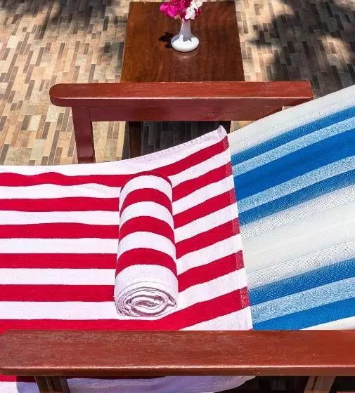 Prideinn Hotel Diani