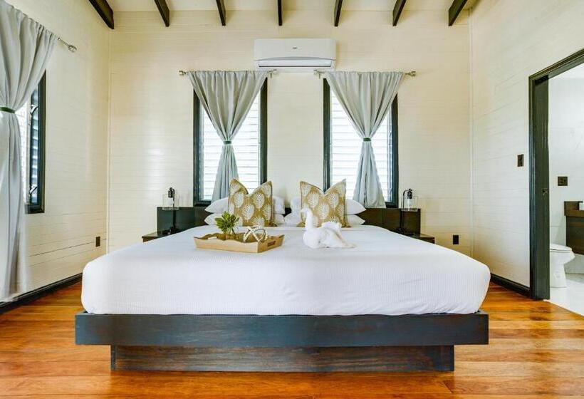 Shaka Caye All Inclusive Resort