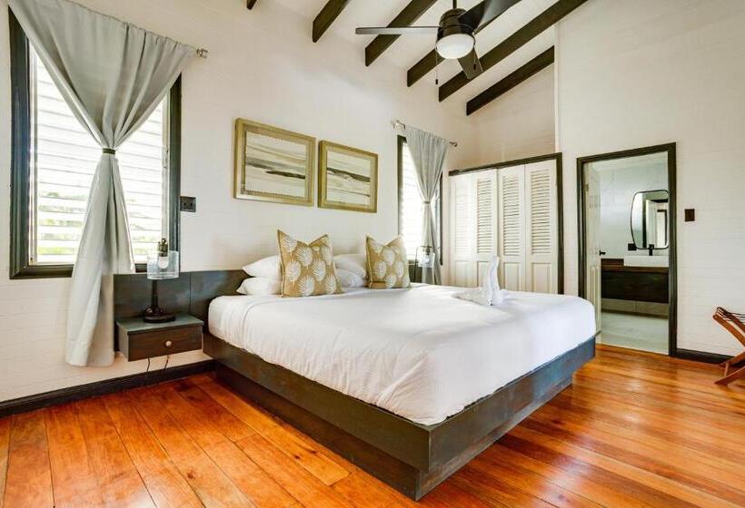 Shaka Caye All Inclusive Resort