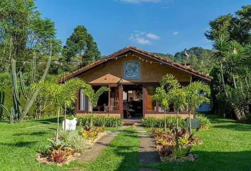 ユースホステル Pousada Chalés Jardim Das Bromélias   Visconde De Mauá