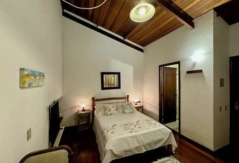 ユースホステル Pousada Chalés Jardim Das Bromélias   Visconde De Mauá