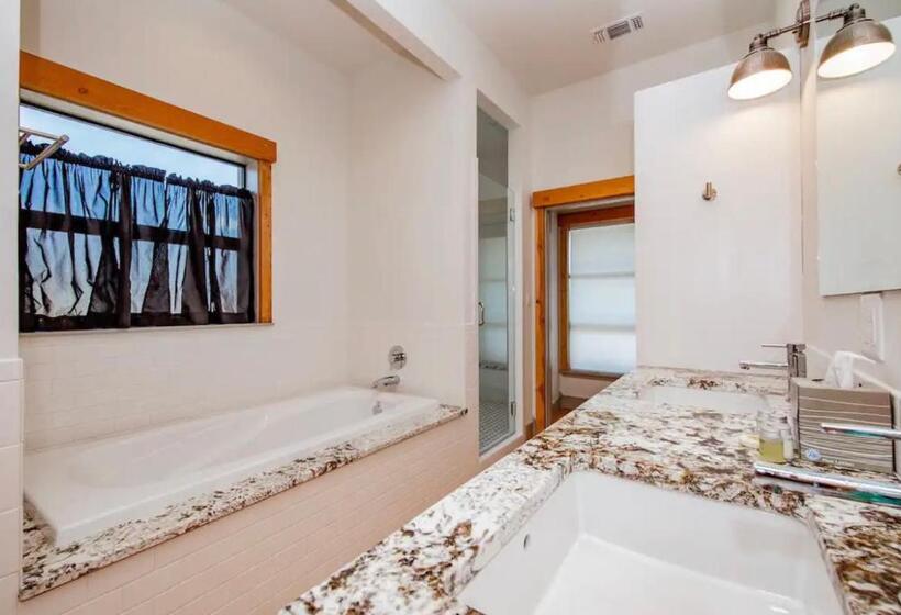 مبيت وإفطار Gardens Of Barons Creek Unit A