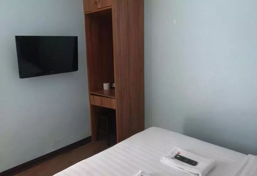 ホテル Ambassador Labuan View