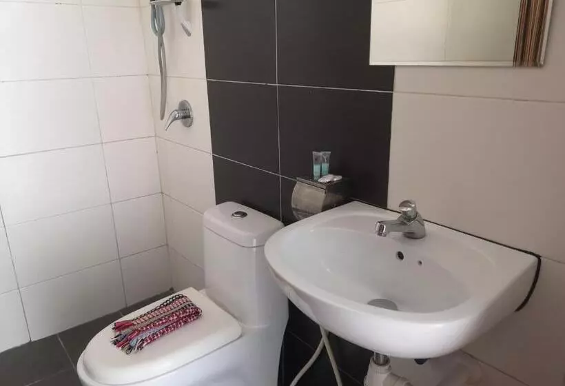 ホテル Ambassador Labuan View