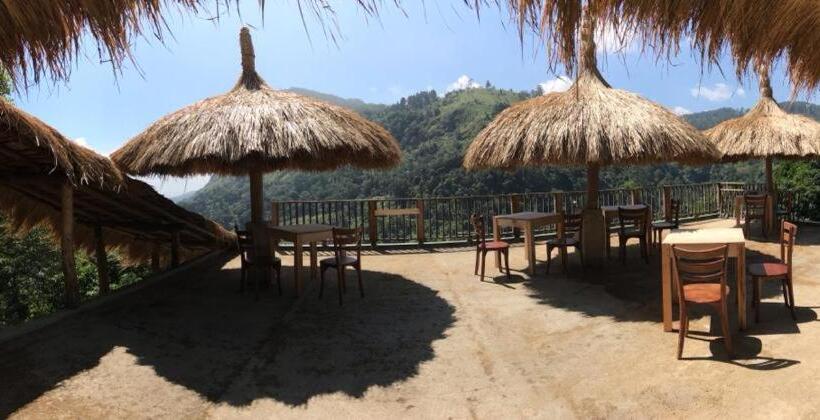 בית מלון כפרי Mandara Mount