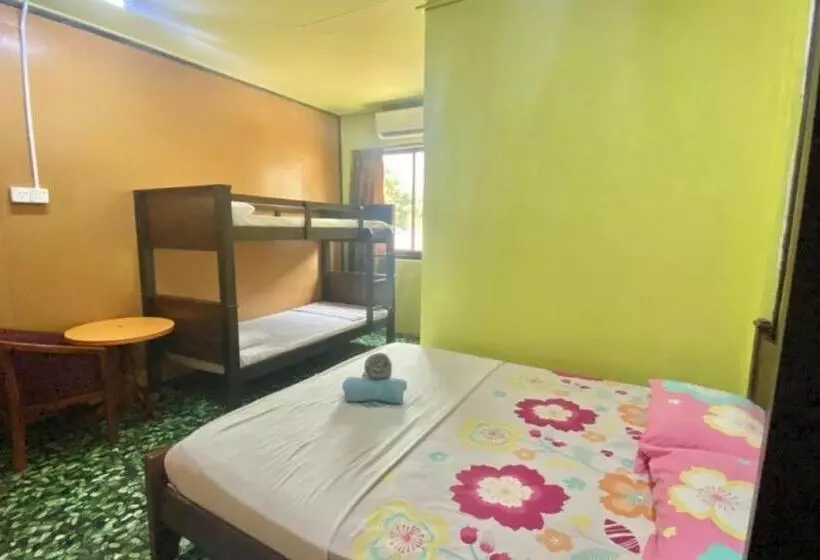 Hotelli Perhentian Hazipah