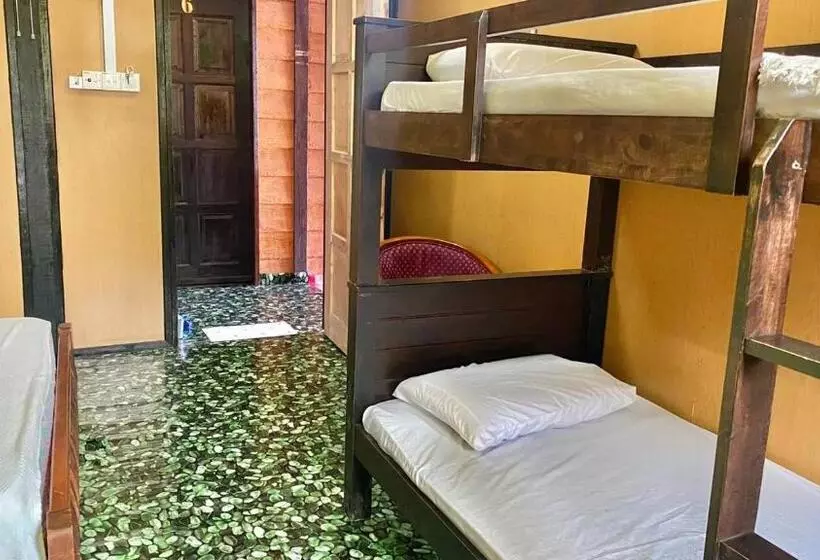 Hotelli Perhentian Hazipah