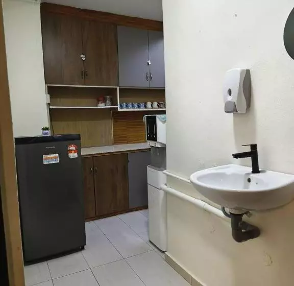 Majatalo De Cameron Guest House