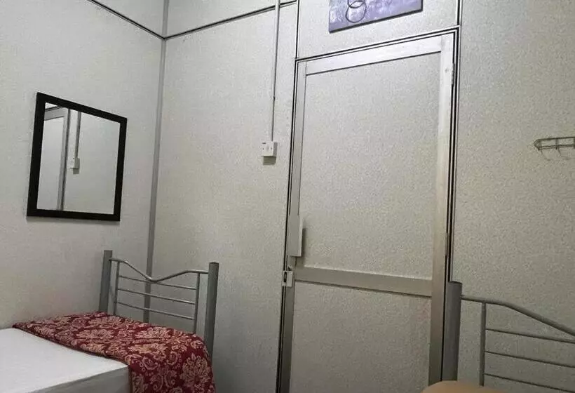 Majatalo De Cameron Guest House