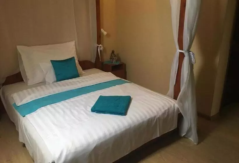 Abszolút Hotel és Panzió