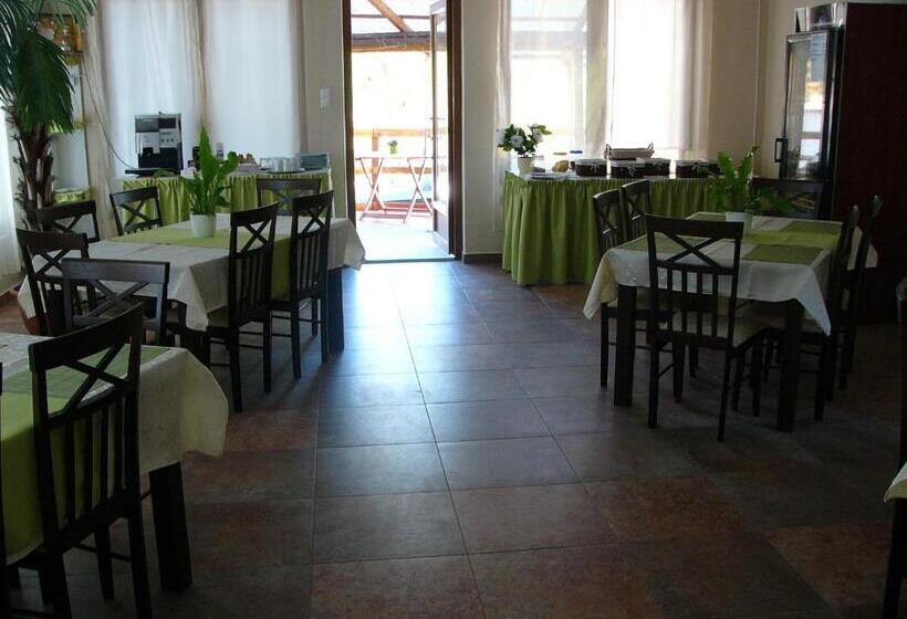 Abszolút Hotel és Panzió