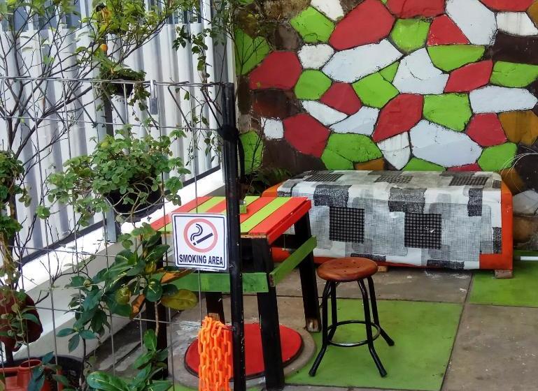 호스텔 Pinisi Backpacker