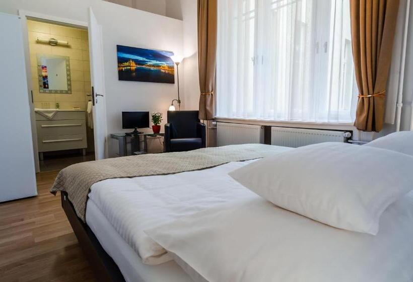 مبيت وإفطار Anabelle Bed And Budapest