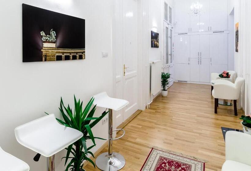 مبيت وإفطار Anabelle Bed And Budapest