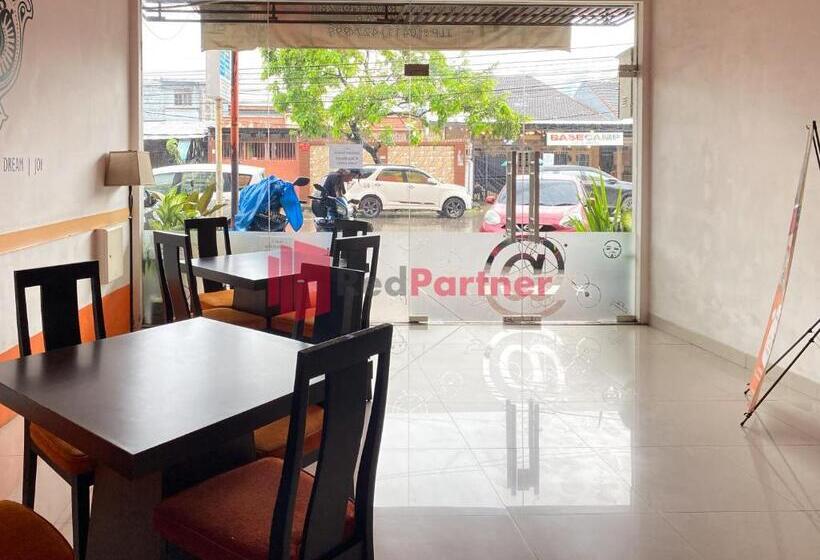 צימר Alpha Makassar Redpartner