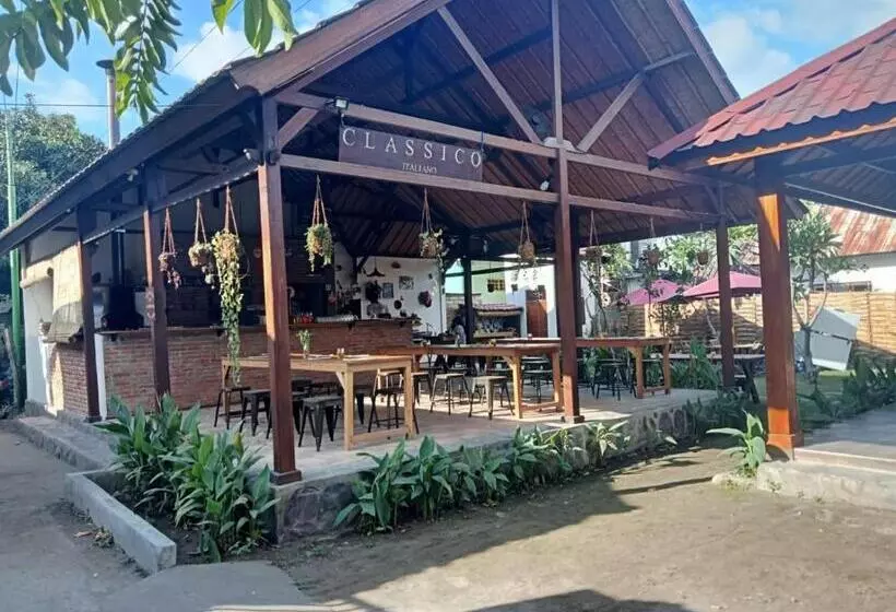 Aamiaismajoitus (B&B) Villa Classico Gili Air