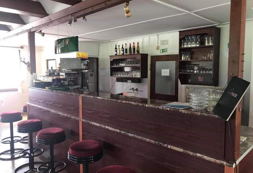 住宿加早餐  Club Torony