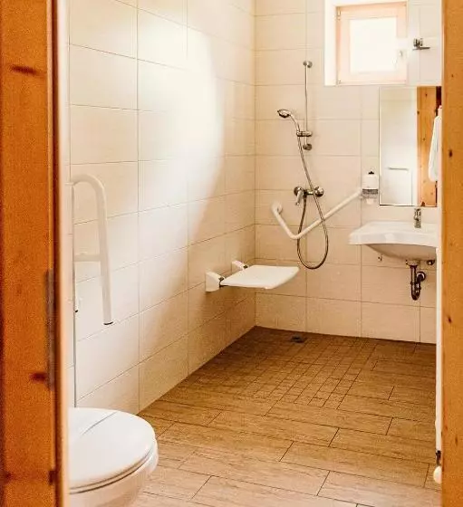 Aamiaismajoitus (B&B) Kakukk Vendéglő Panzió