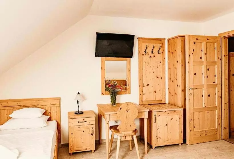 Aamiaismajoitus (B&B) Kakukk Vendéglő Panzió
