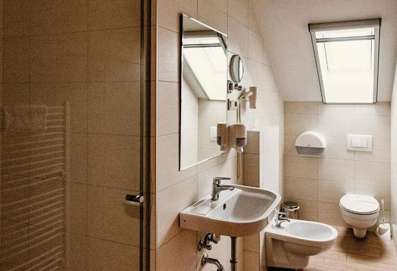 צימר Kakukk Vendéglő Panzió