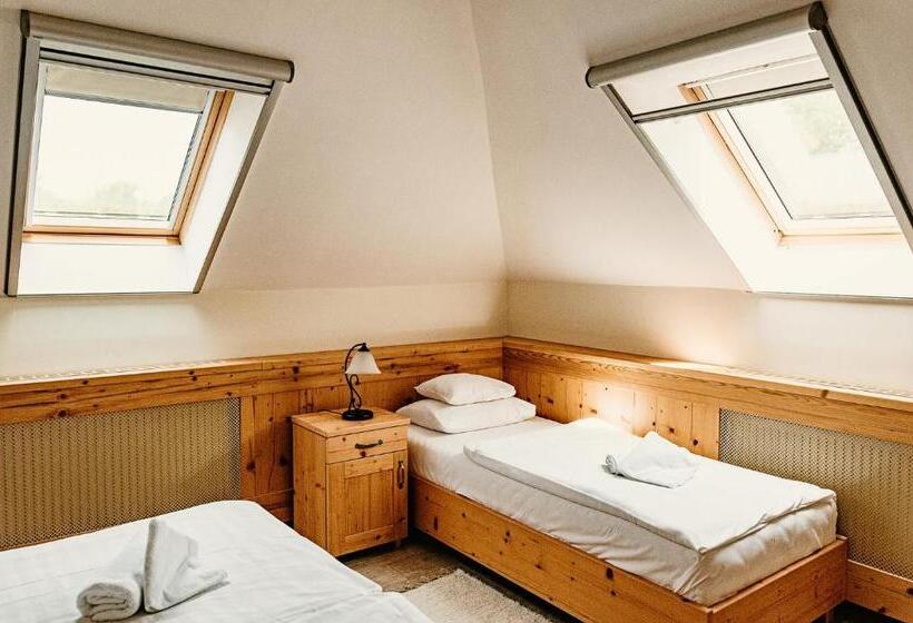 צימר Kakukk Vendéglő Panzió