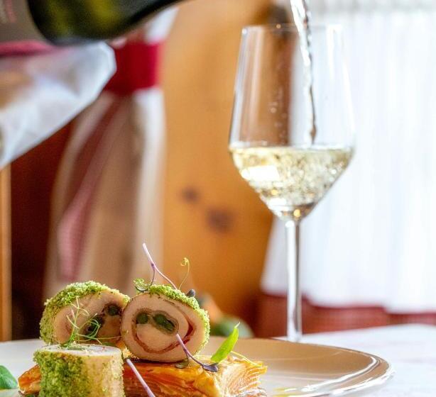 צימר Kakukk Vendéglő Panzió