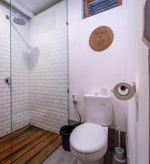 ベッドアンドブレックファースト Mowies Gili Air