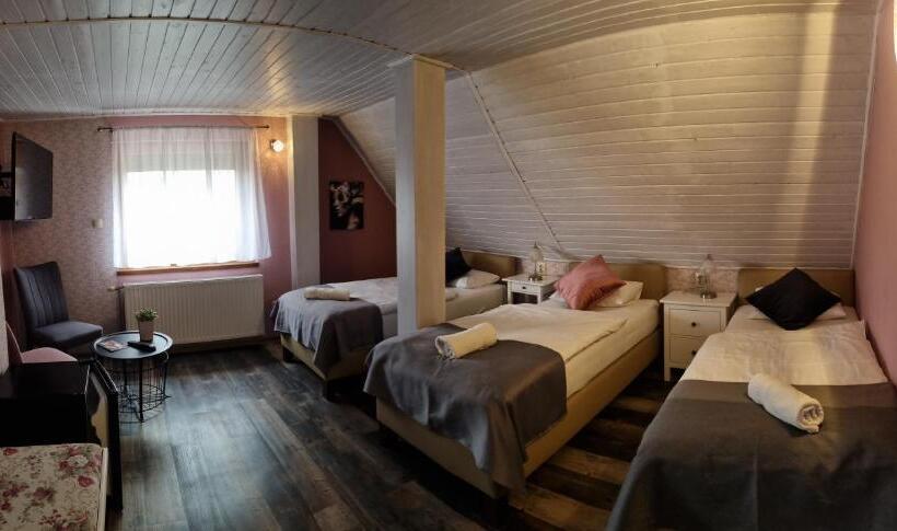 ベッドアンドブレックファースト Stőger Panzió